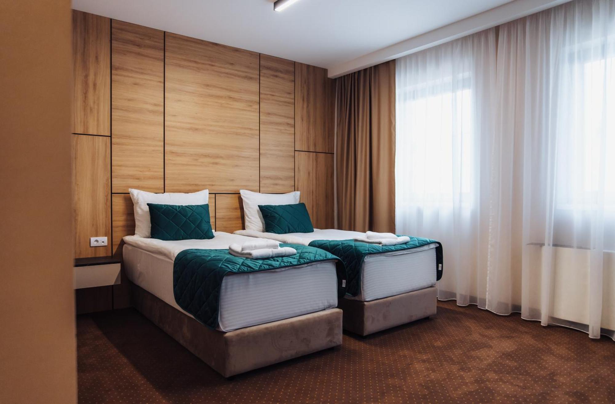 Hotel Brcko Gas Sarajevo Lukavica Exterior foto