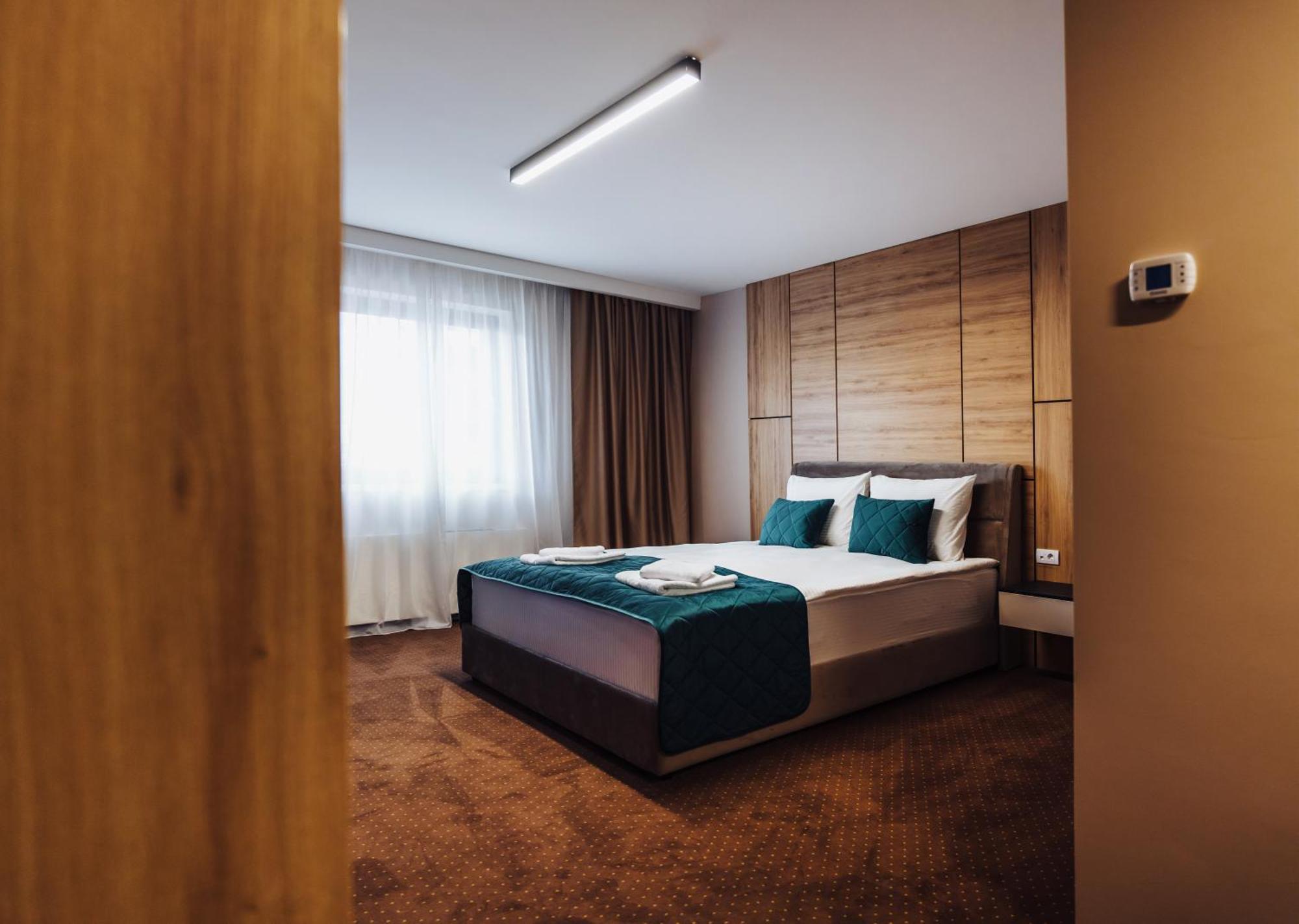 Hotel Brcko Gas Sarajevo Lukavica Exterior foto